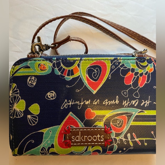 Sakroots Crossbody/Wristlet Wallet - Picture 1 of 11